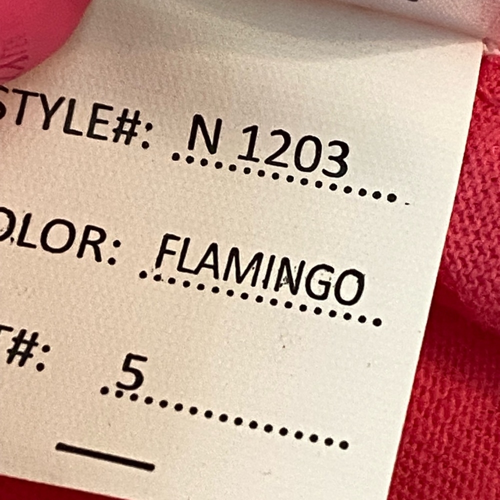 Pink‎ Tee - Picture 7 of 7
